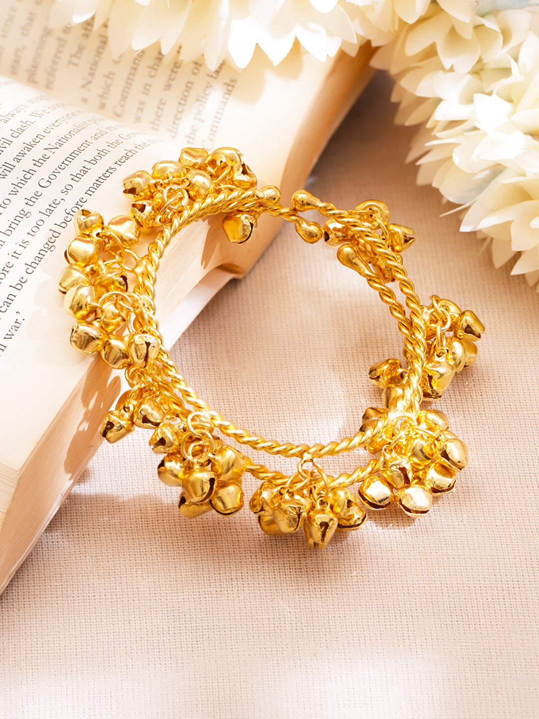 Gold Ghungroo Cluster Festive Bangles フリーサイズ