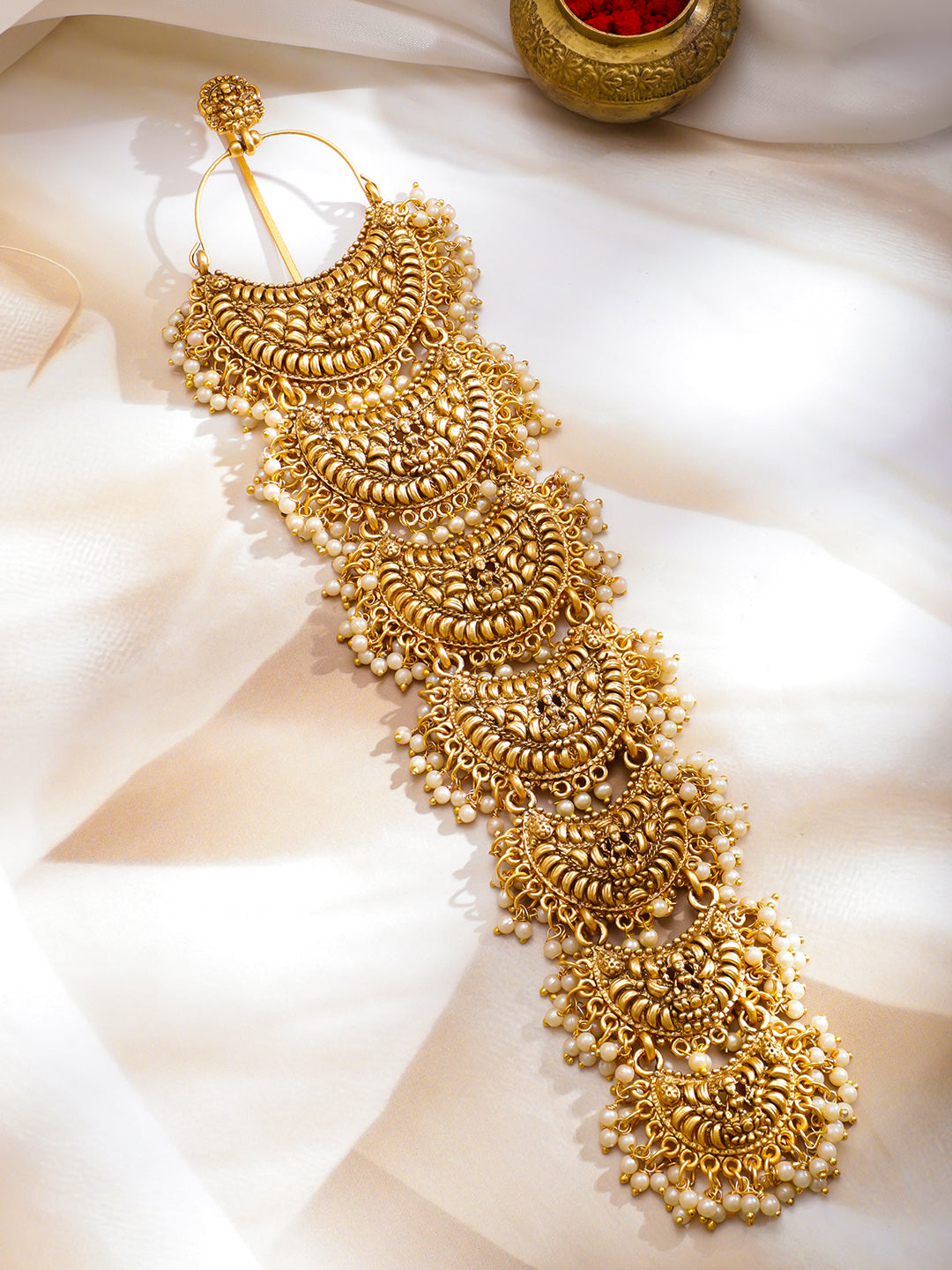 Pearl Embellished Hair Brooch With Laxmi Motif フリーサイズ