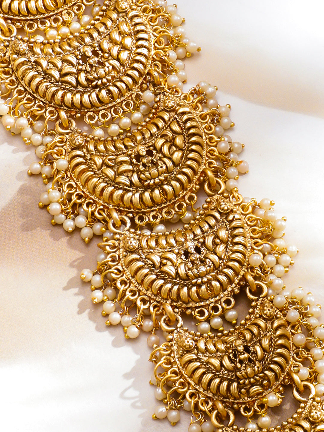 Pearl Embellished Hair Brooch With Laxmi Motif フリーサイズ