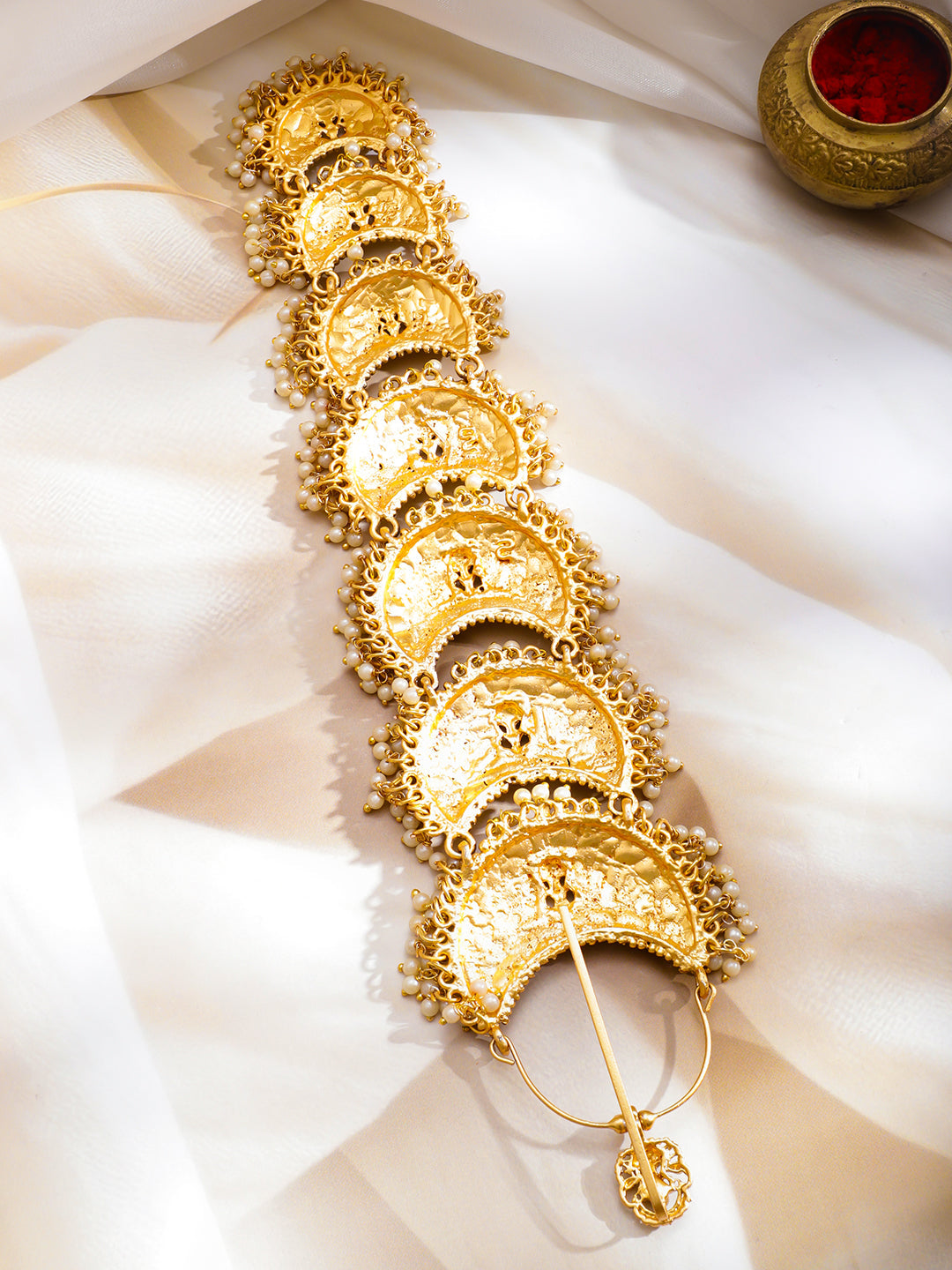 Pearl Embellished Hair Brooch With Laxmi Motif フリーサイズ