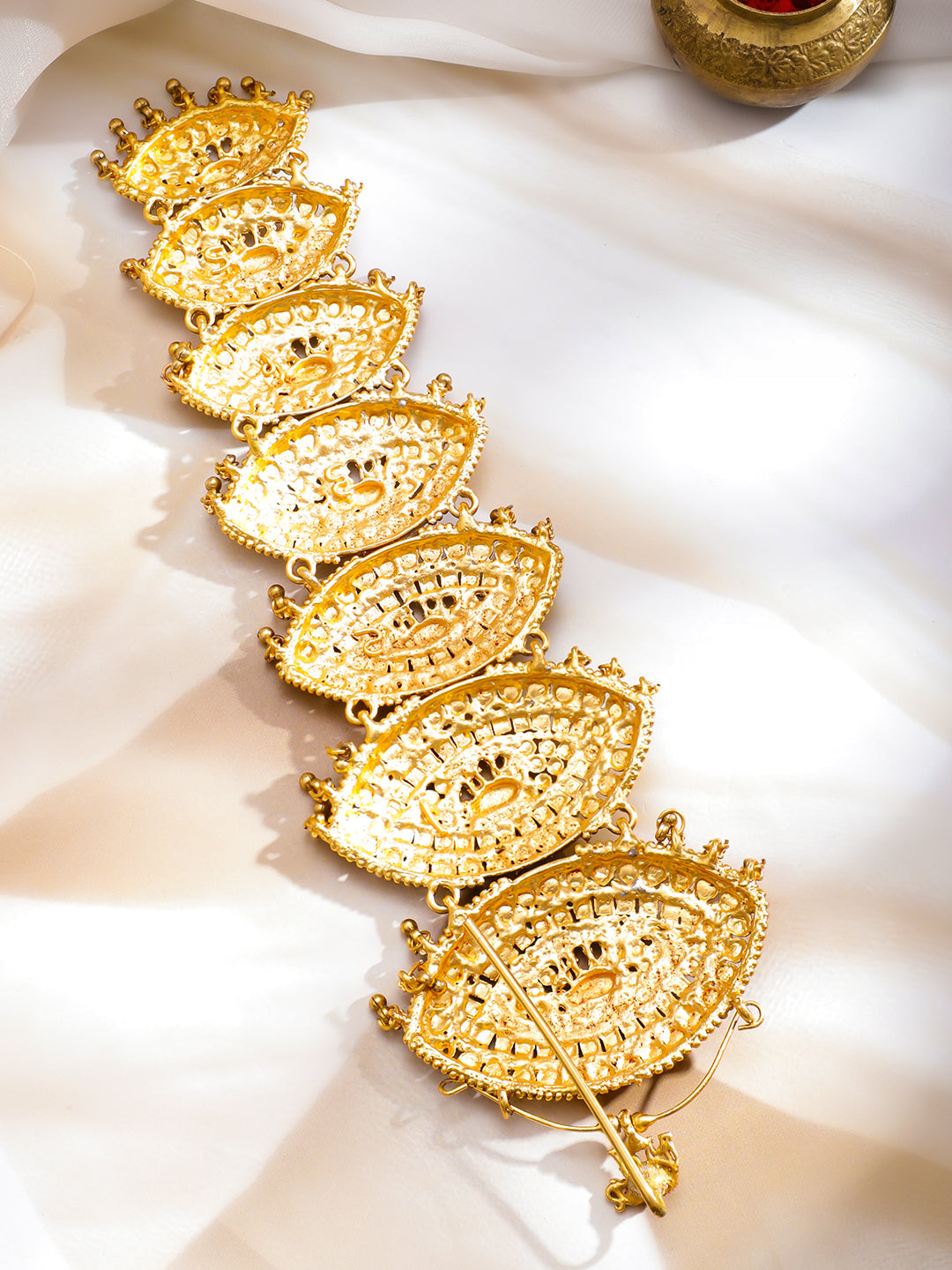 Gold Toned Hair Brooch With Elephant Motif フリーサイズ