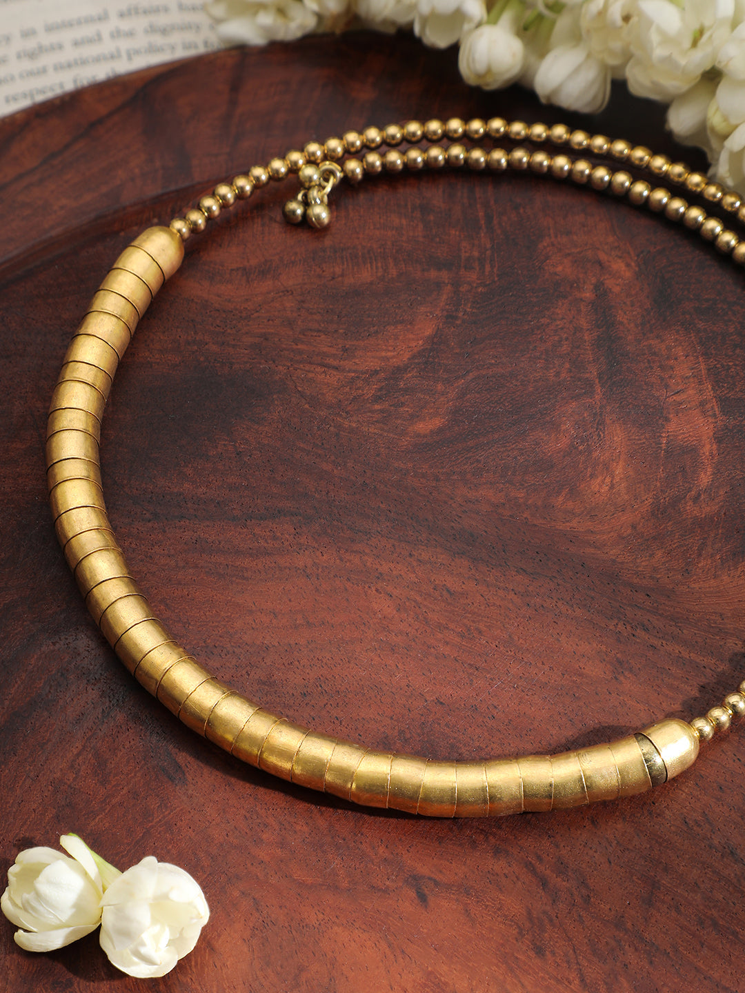 Gracefully Textured Golden Statement Choker フリーサイズ