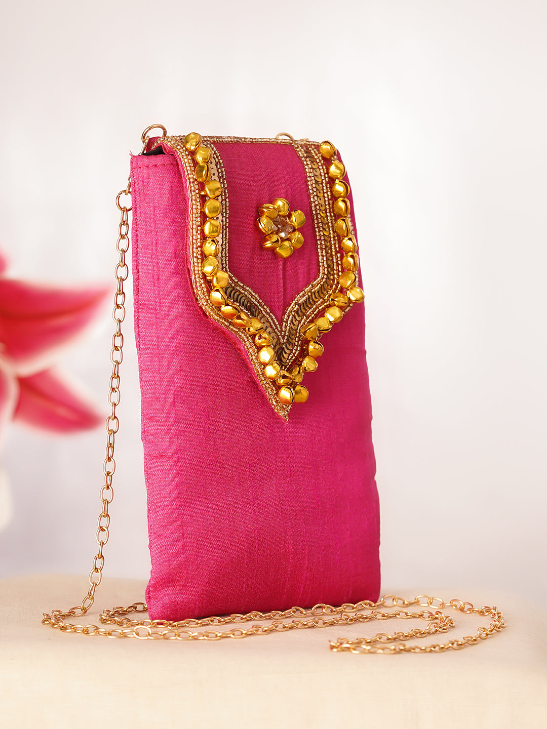 Gold Embellished Festive Statement Sling Bag フリーサイズ