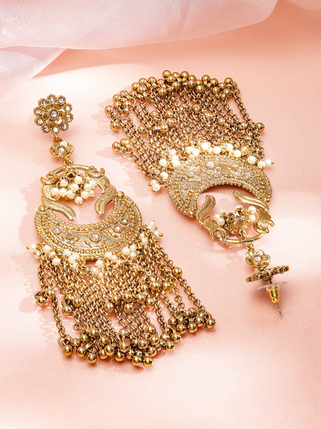 Tassel Dangler Earrings With Pearl & Gold Beads フリーサイズ