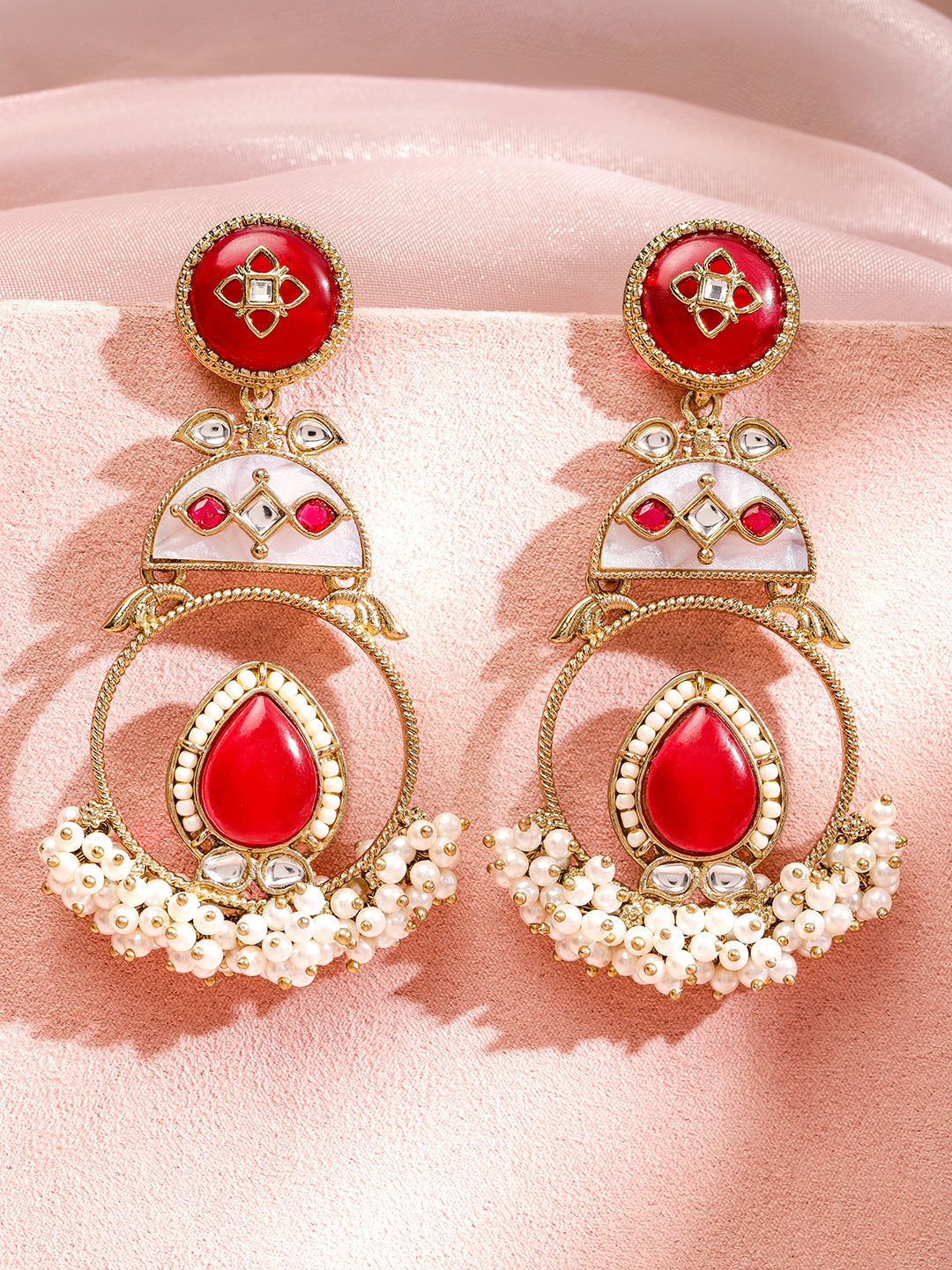 Gold Pearl Beaded Ruby Red Dangler Earrings フリーサイズ