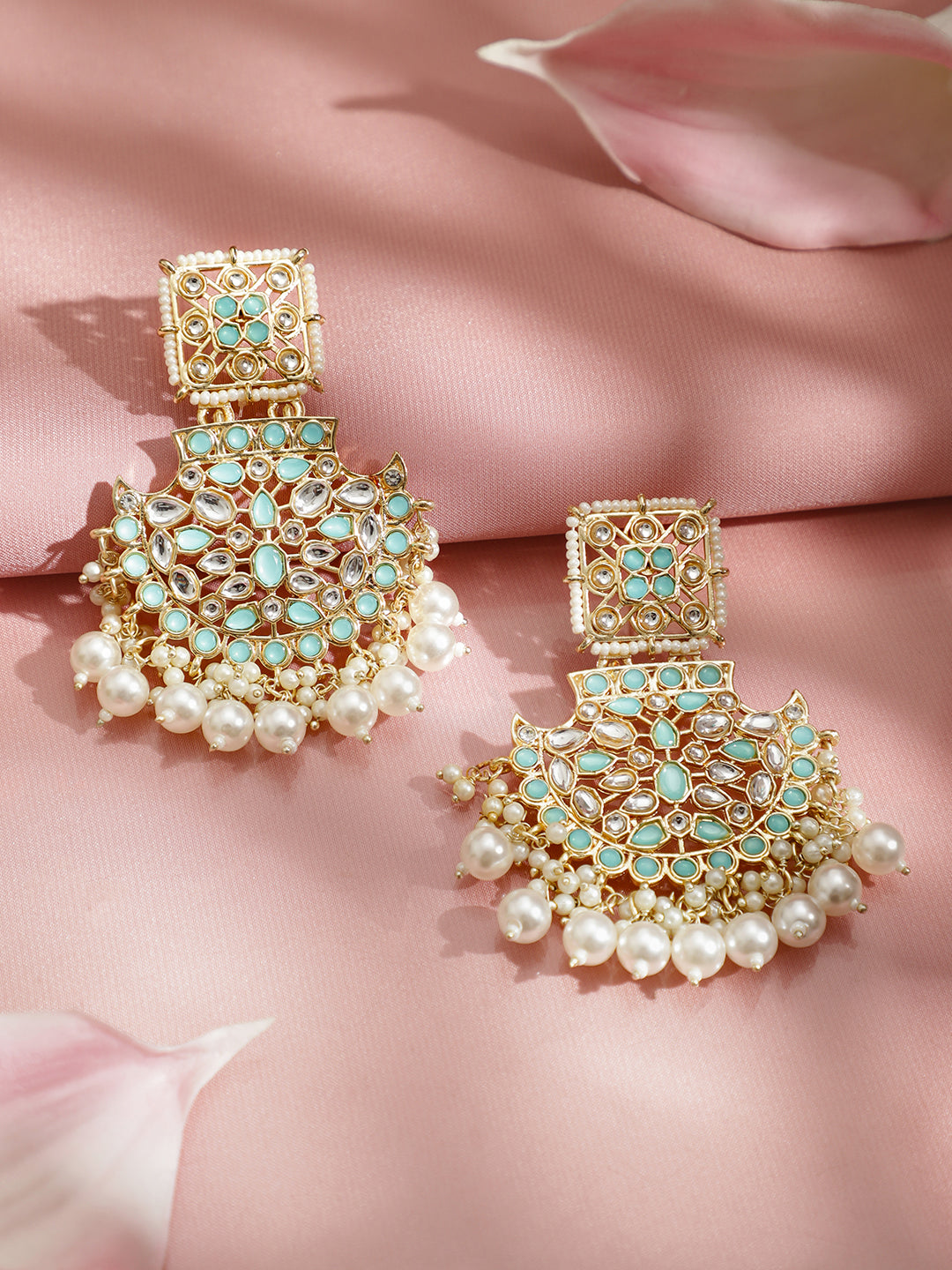 Soft Green Breeze with Pearl Drops Chandbali フリーサイズ