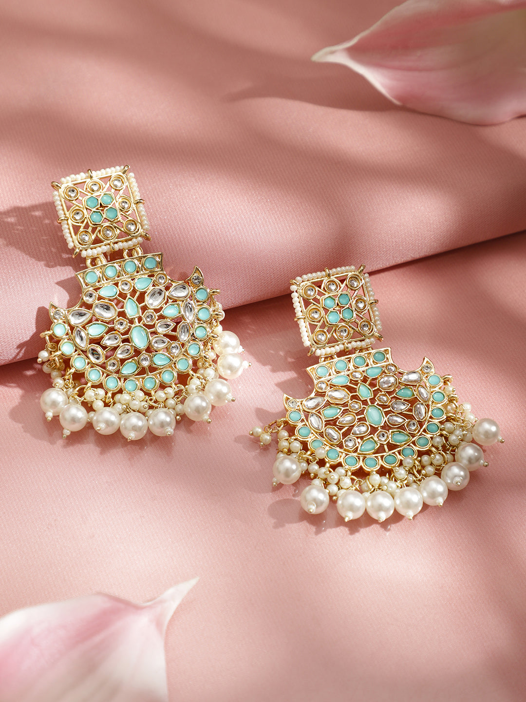 Soft Green Breeze with Pearl Drops Chandbali フリーサイズ