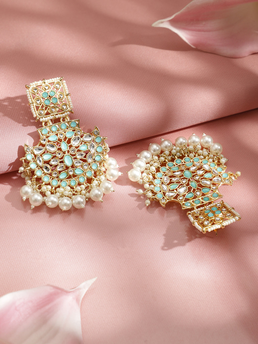 Soft Green Breeze with Pearl Drops Chandbali フリーサイズ