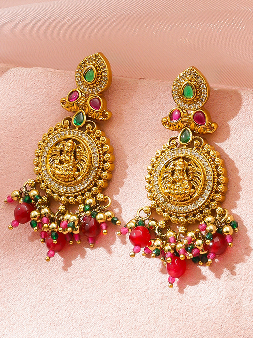 Laxmi Motif Pink Beaded Gold Toned Earrings フリーサイズ