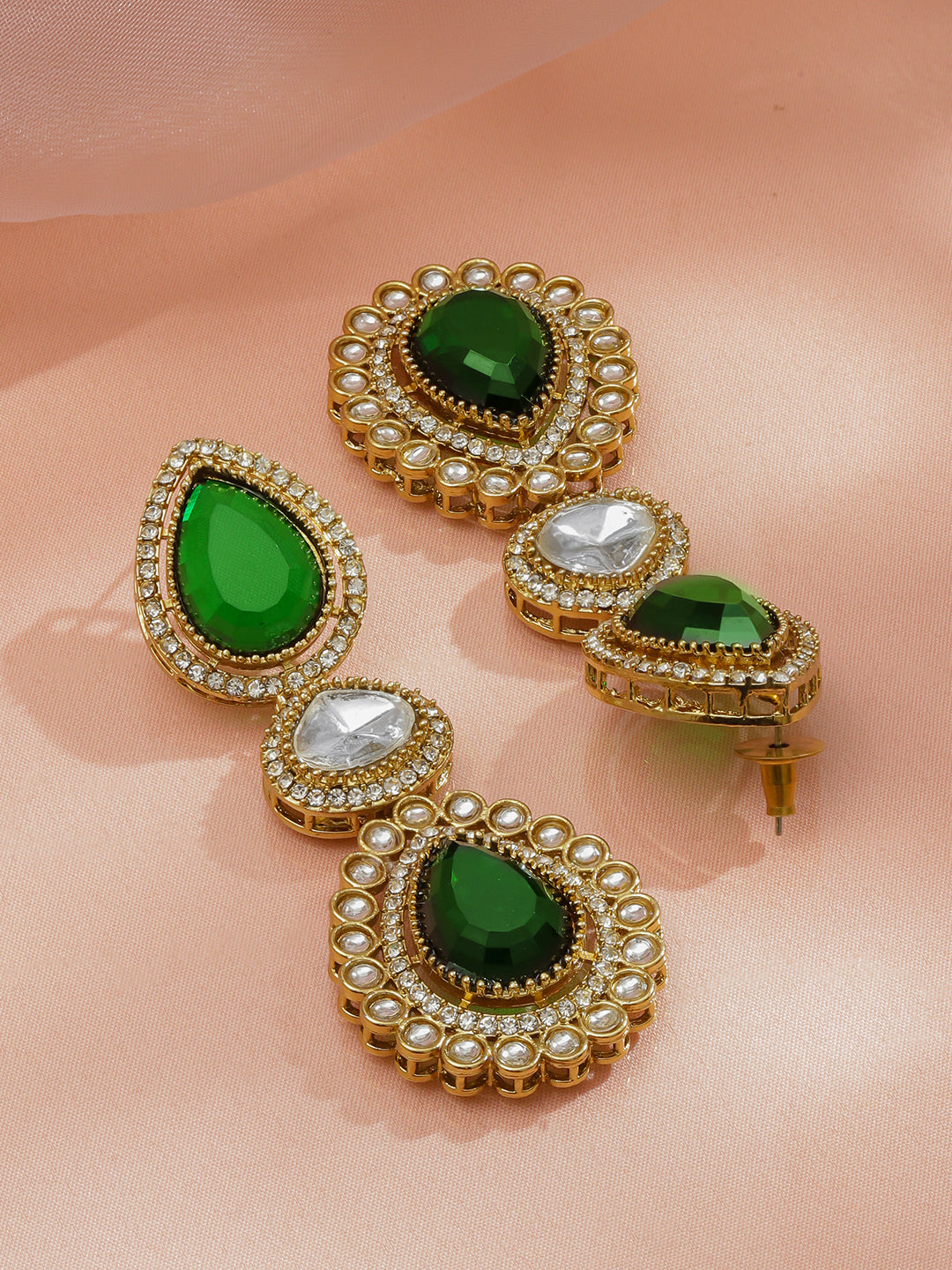 Emerald Glow Dangler Earrings フリーサイズ