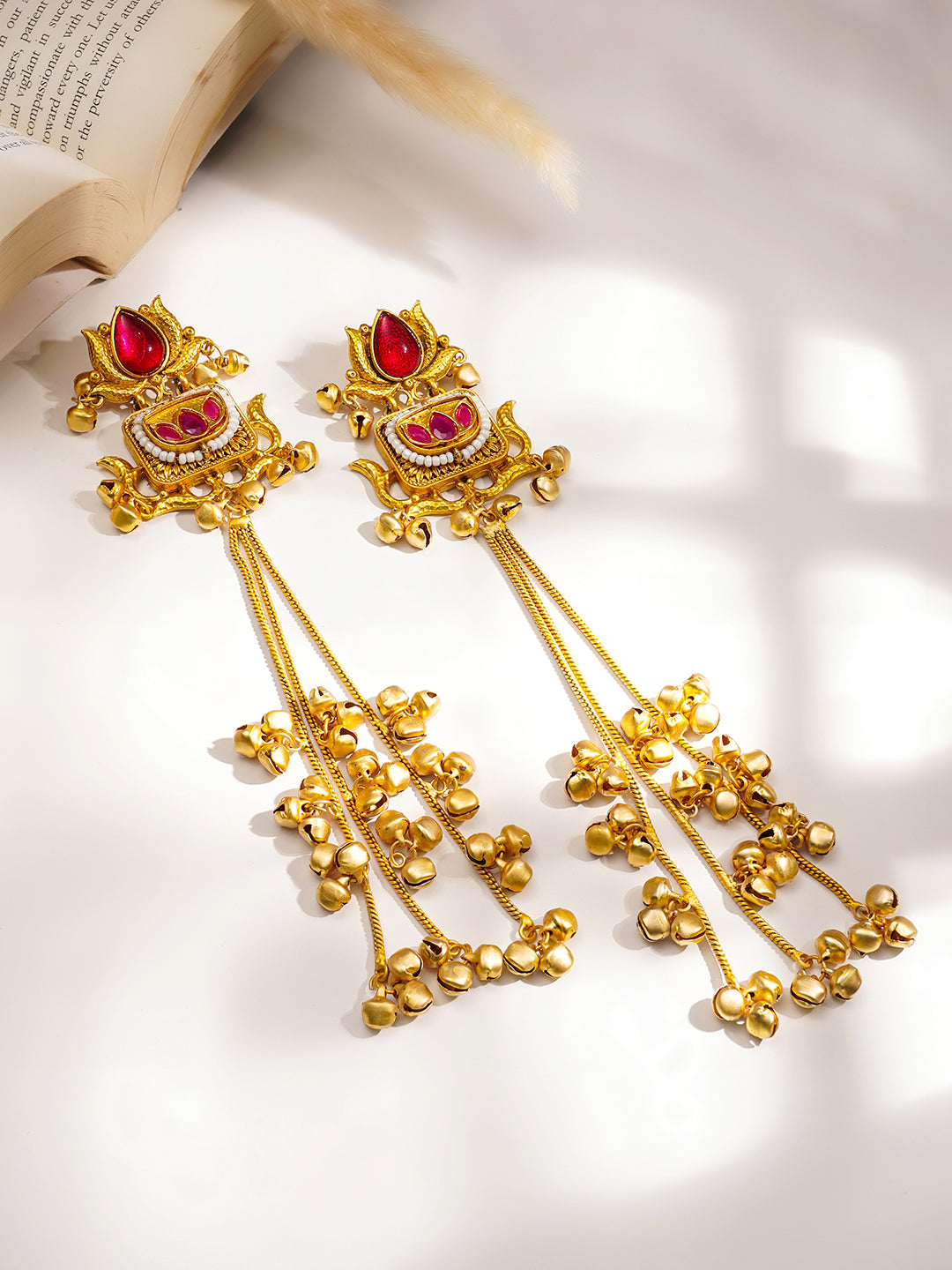 Cascading Kashmiri Dangler Earrings フリーサイズ