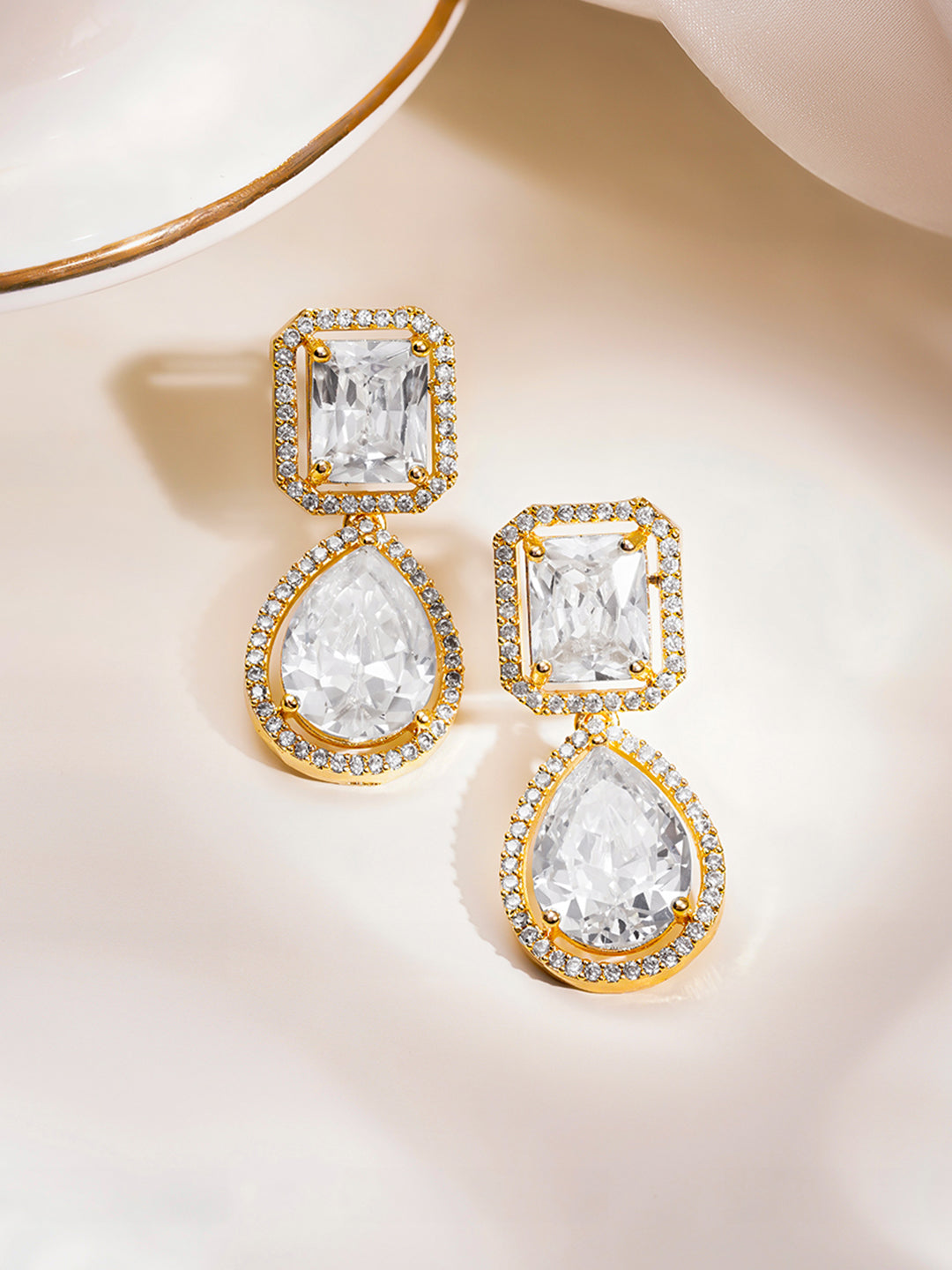 Luxury Gold Cubic Zirconia Drop Earrings フリーサイズ