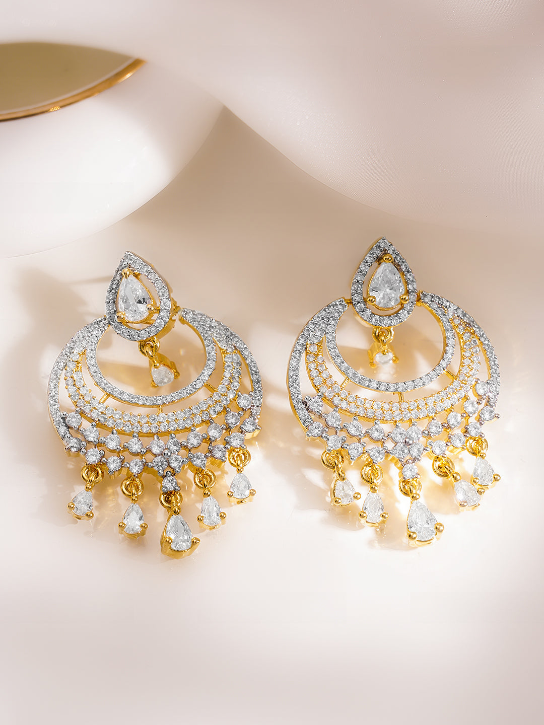 Sparkle Brilliant Cubic Zirconia Chandelier Earrings フリーサイズ