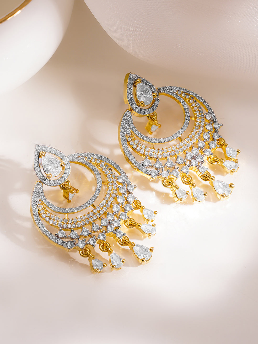 Sparkle Brilliant Cubic Zirconia Chandelier Earrings フリーサイズ