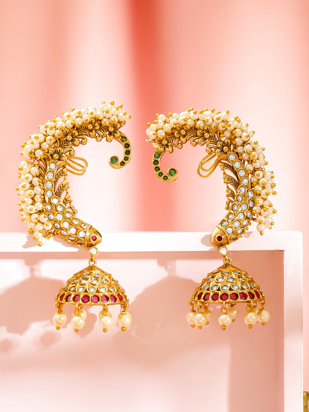 Pearl Embellished Pink Studded Ear Cuff Jhumkas フリーサイズ
