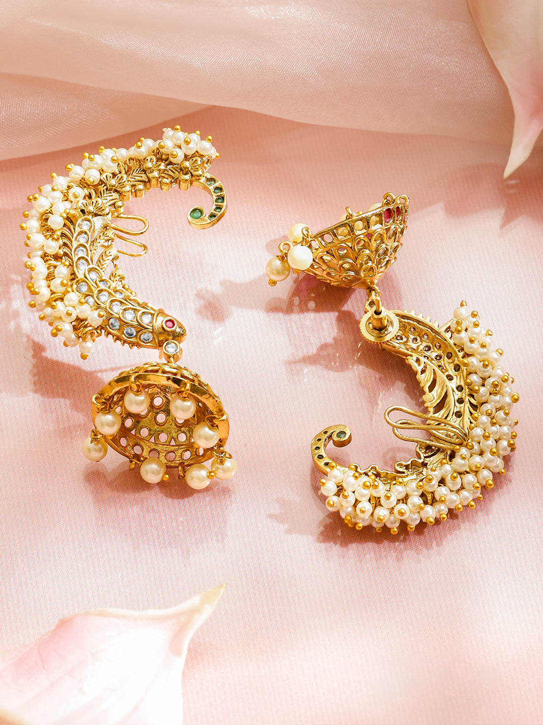 Pearl Embellished Pink Studded Ear Cuff Jhumkas フリーサイズ