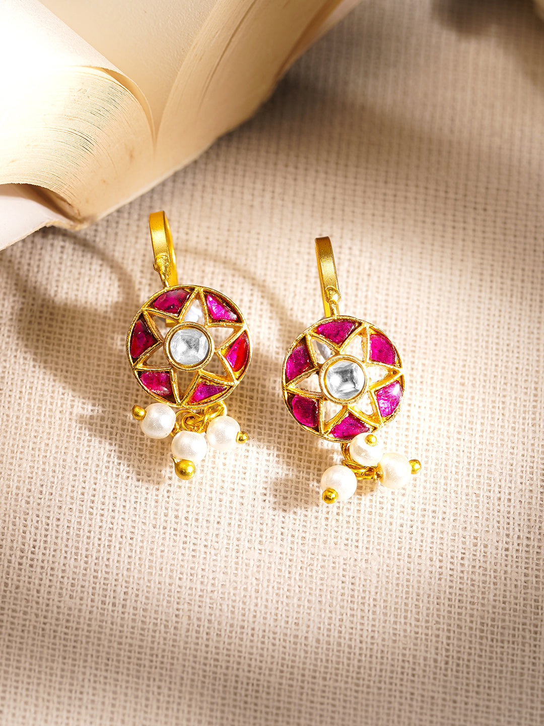 Festive Kundan Pearl Cluster Ear Cuffs フリーサイズ