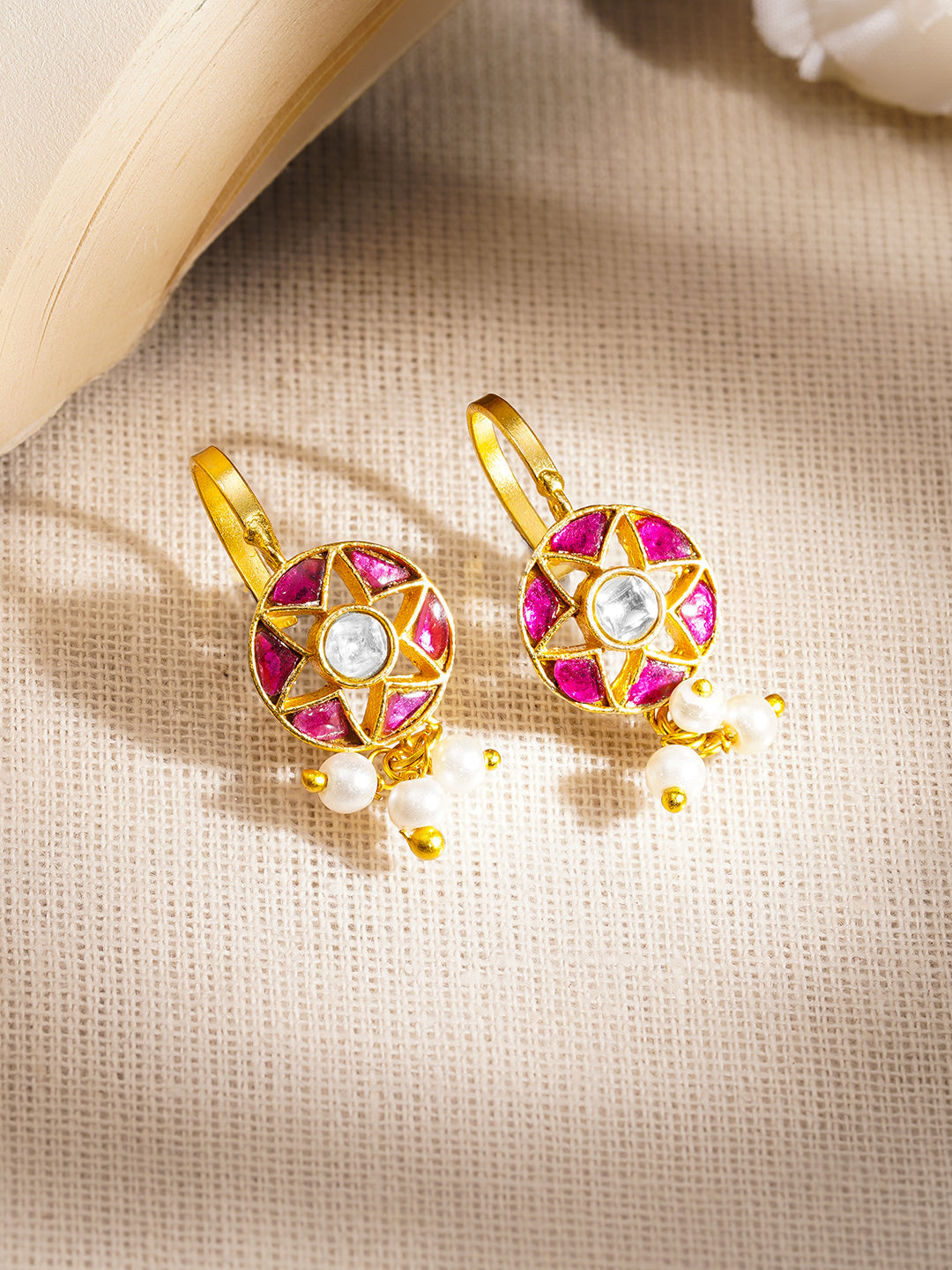 Festive Kundan Pearl Cluster Ear Cuffs フリーサイズ