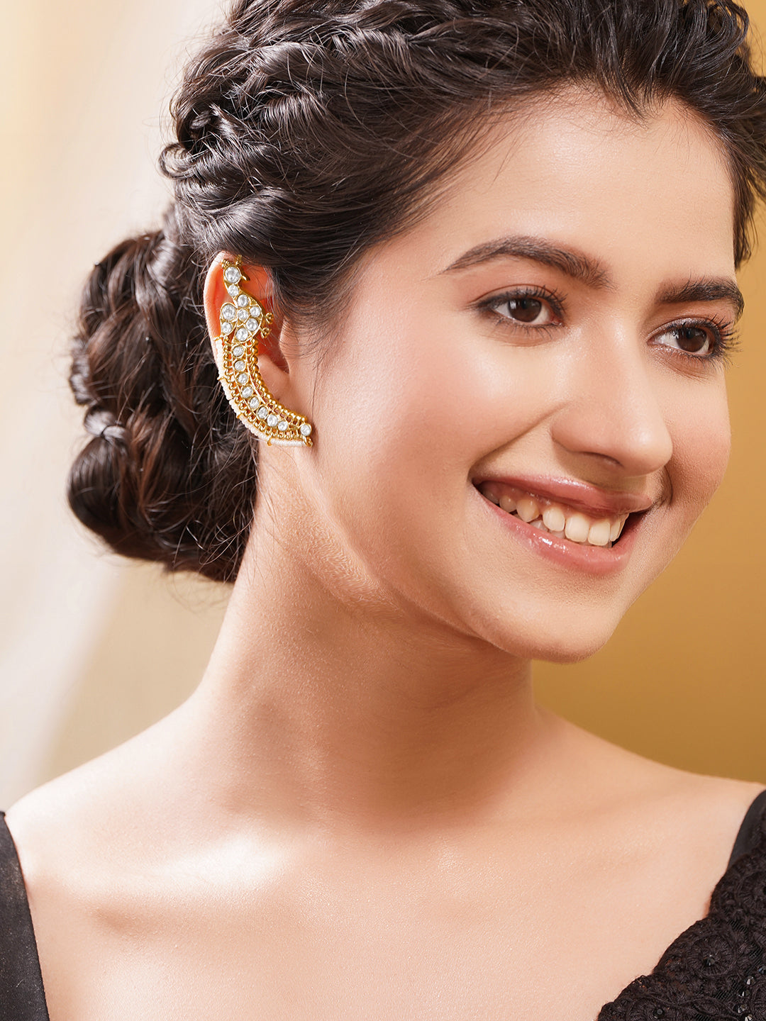 Gold Plated Brass Kundan Peacock Motif Statement Ear Cuff Earring フリーサイズ