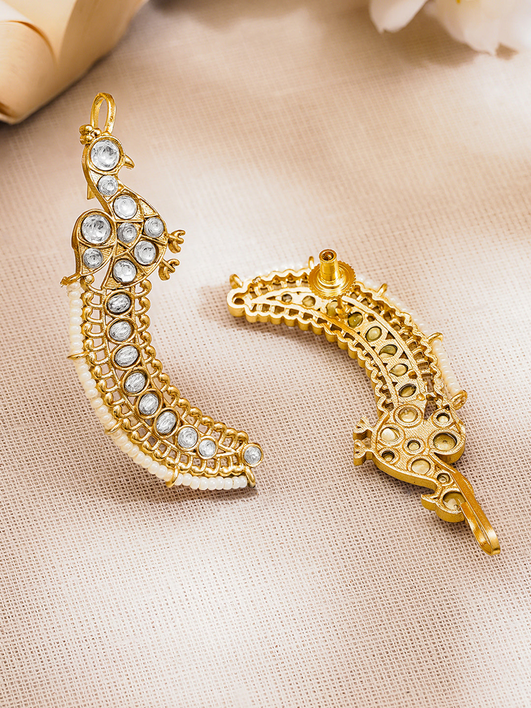 Gold Plated Brass Kundan Peacock Motif Statement Ear Cuff Earring フリーサイズ