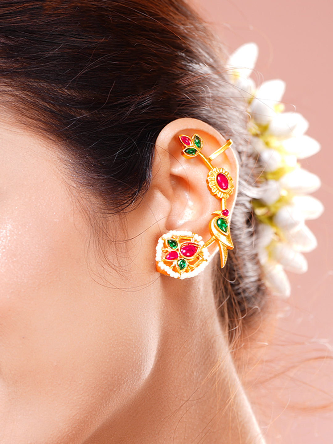 Festive Charm Lotus Kundan Pearl Ear Cuffs フリーサイズ