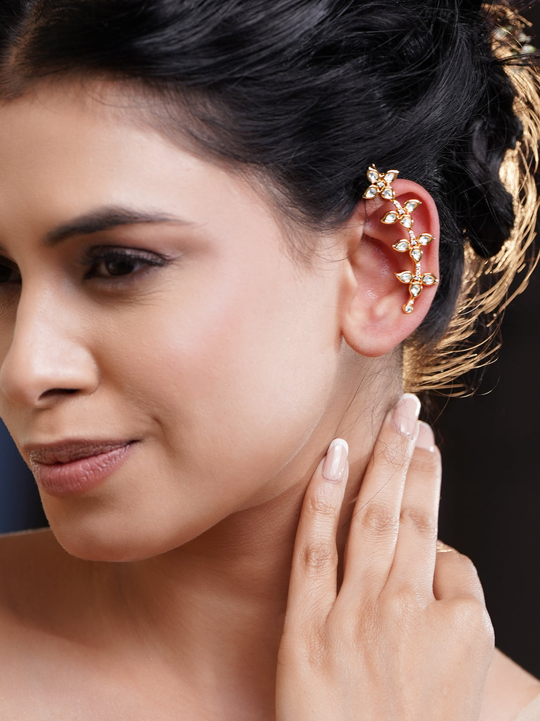 Golden Bloom Kundan Vine Ear Cuffs フリーサイズ