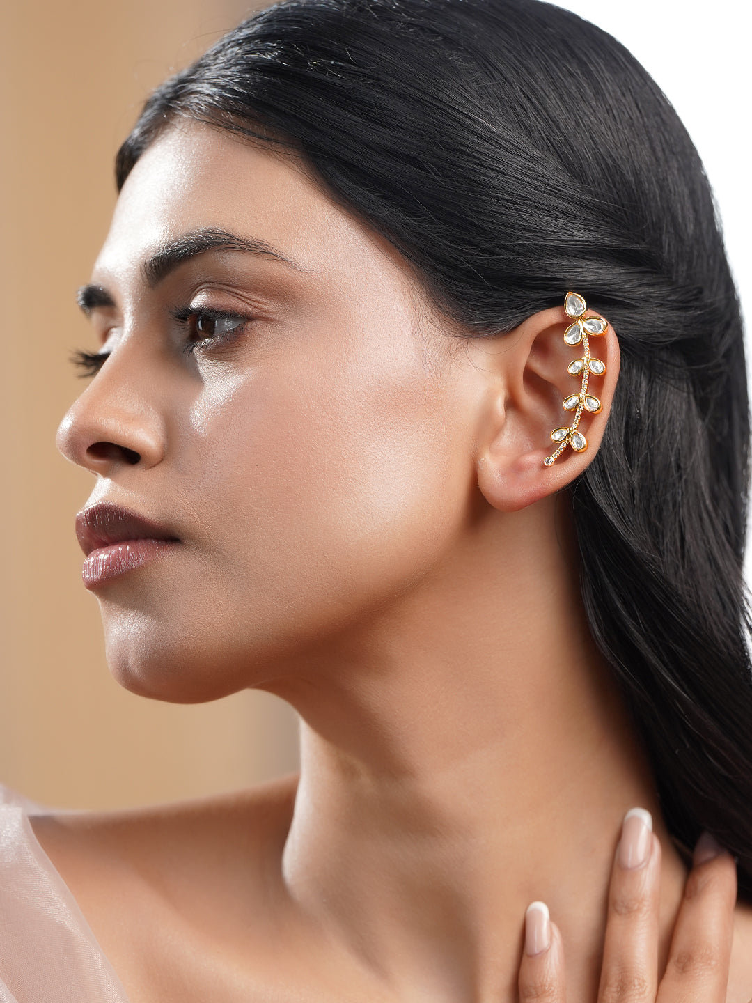 Golden Bloom Kundan Vine Ear Cuffs フリーサイズ