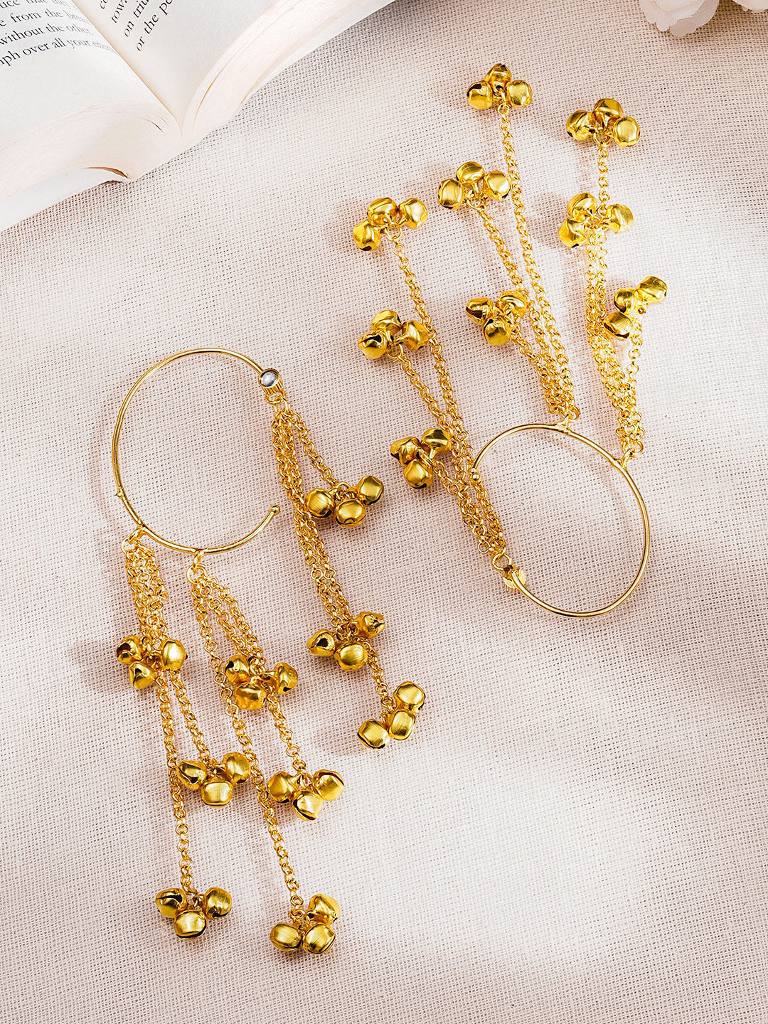 Statement Gold Ghungroo Chain Ear Cuff フリーサイズ