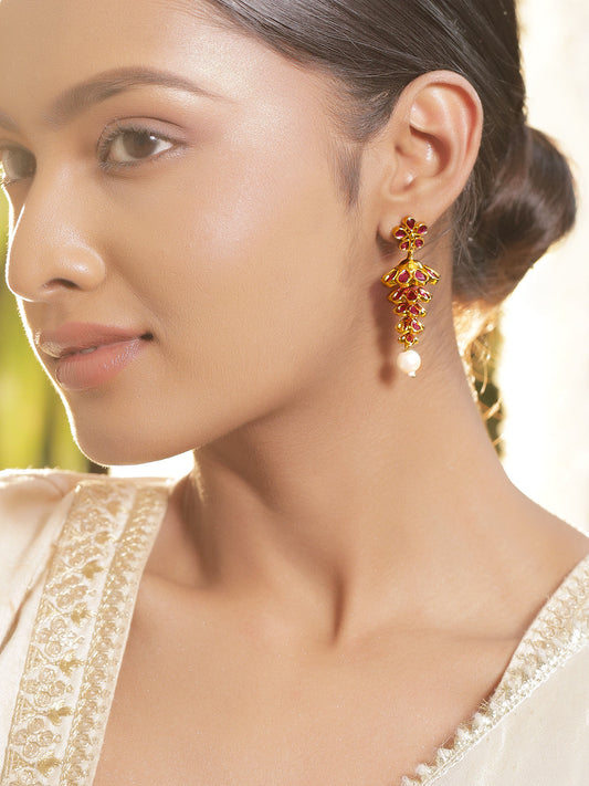 Dusky Rose Dangler Earrings フリーサイズ