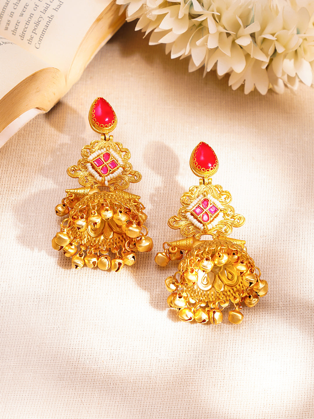 Heritage Gold Beaded Statement Jhumkas フリーサイズ