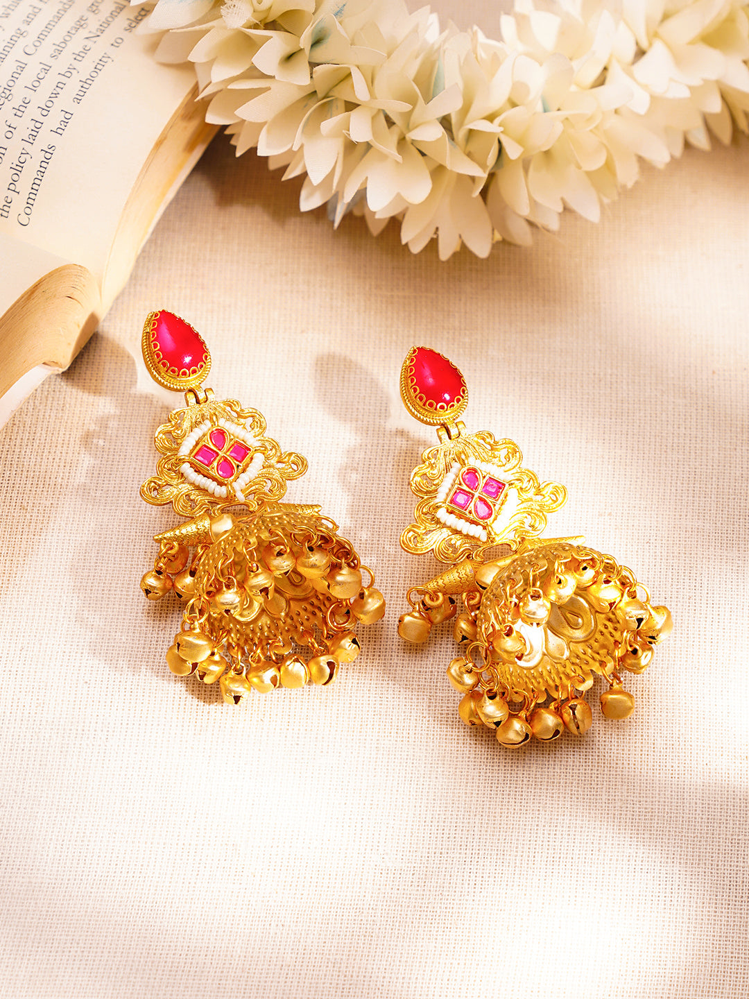 Heritage Gold Beaded Statement Jhumkas フリーサイズ