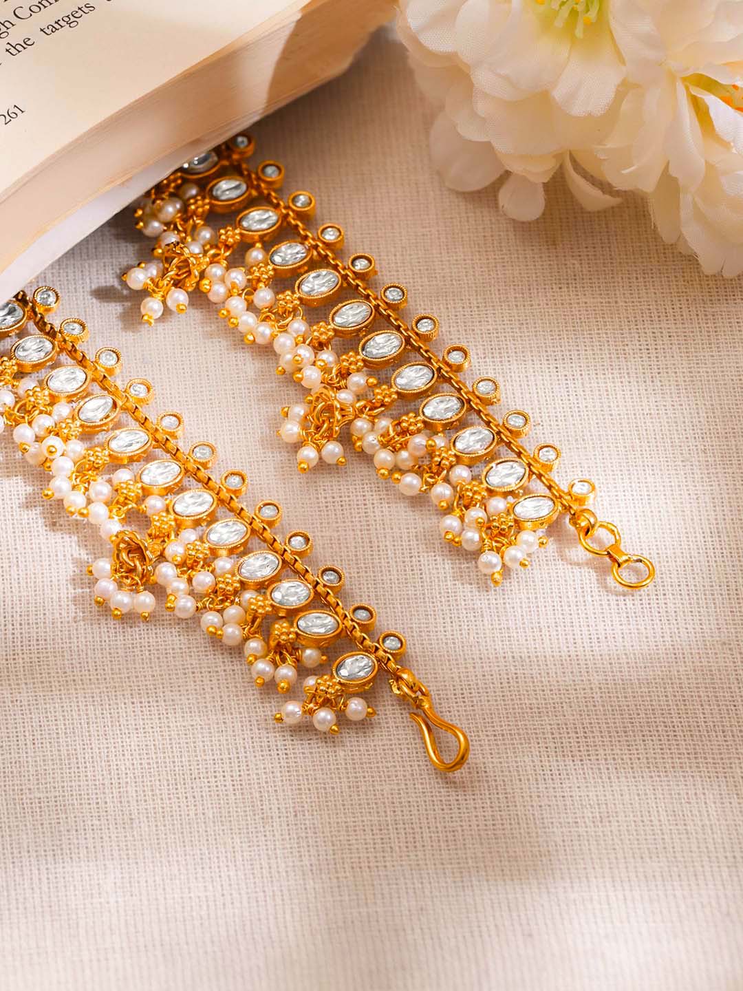 Gold Plated Brass Kundan Glass Pearl Ear Kaan Chain Earrings フリーサイズ