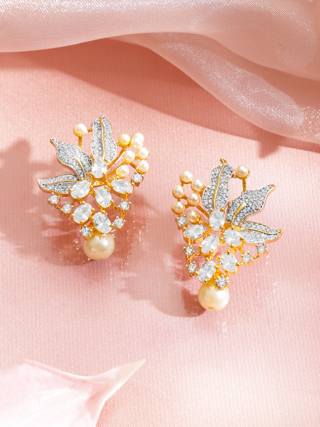 American Diamond Zirconia Pearl Beaded Stud Earrings フリーサイズ