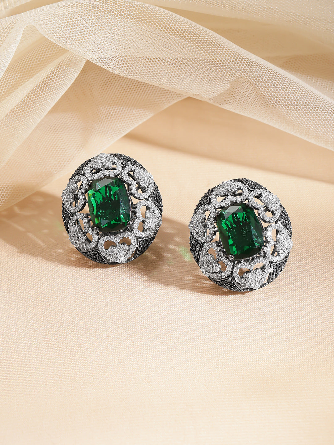 Emerald Diamond Vintage Heart Studs フリーサイズ