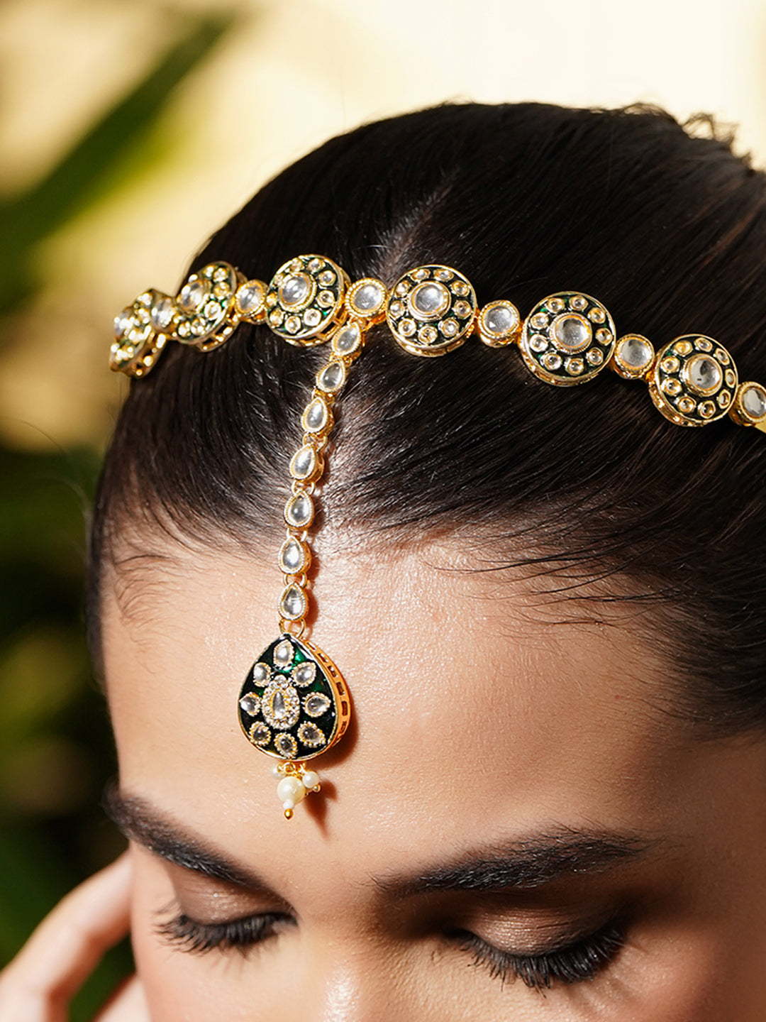 Elegant White & Green Kundan Mathapatti フリーサイズ