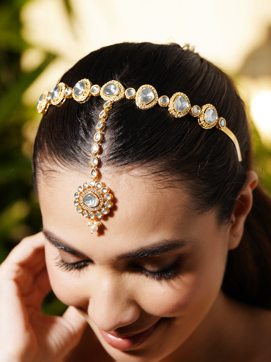 Gold Toned White Studded Kundan Mathapatti フリーサイズ