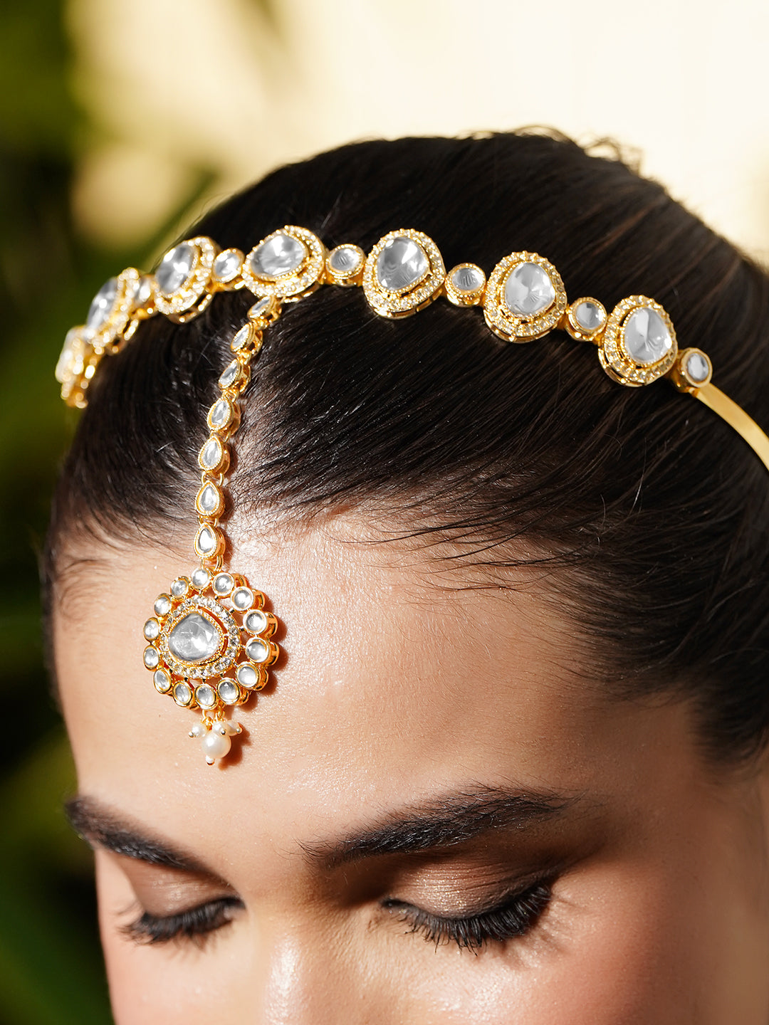 Gold Toned White Studded Kundan Mathapatti フリーサイズ