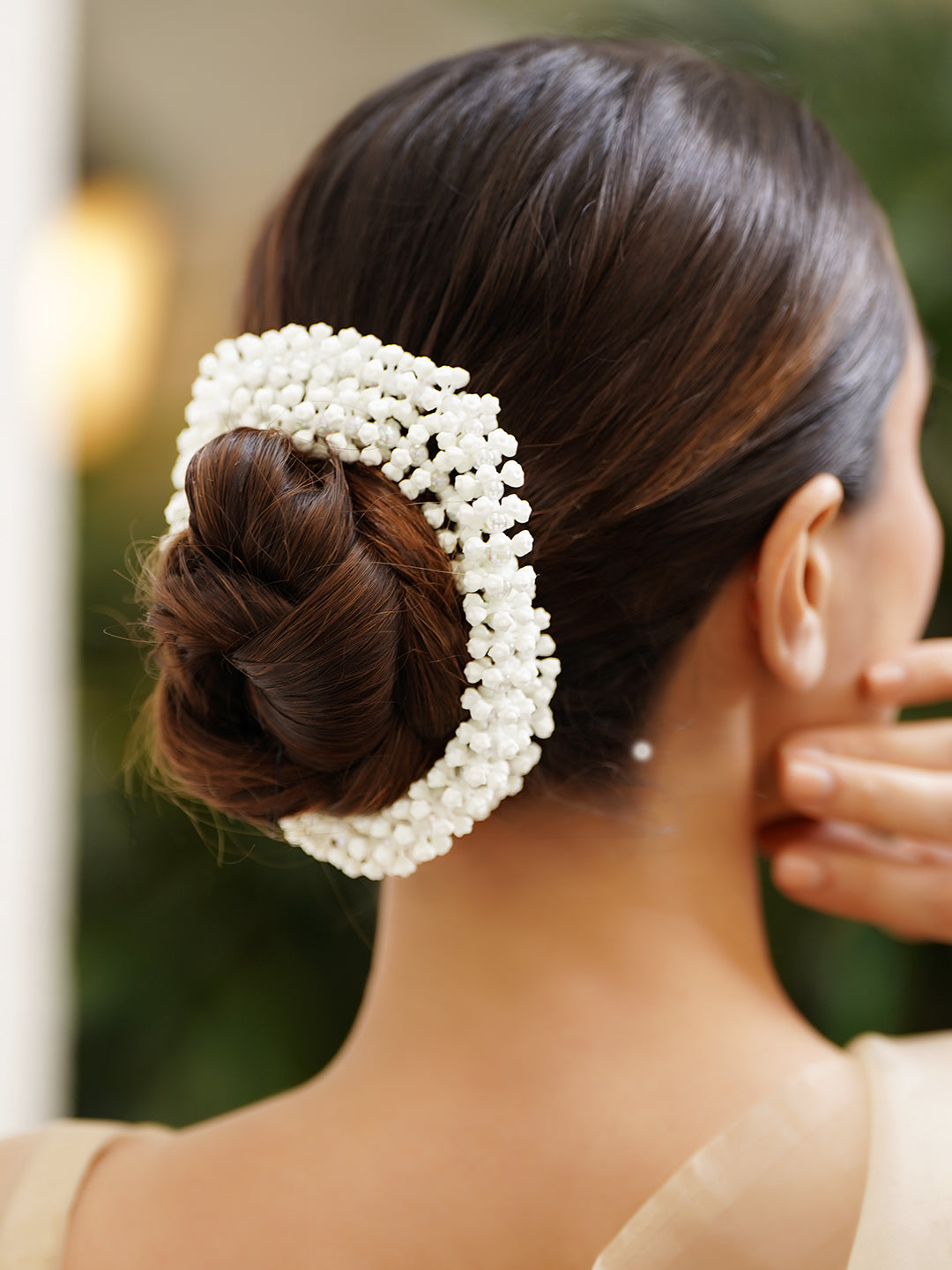 White Bead Cluster Hair Bun Accessory フリーサイズ