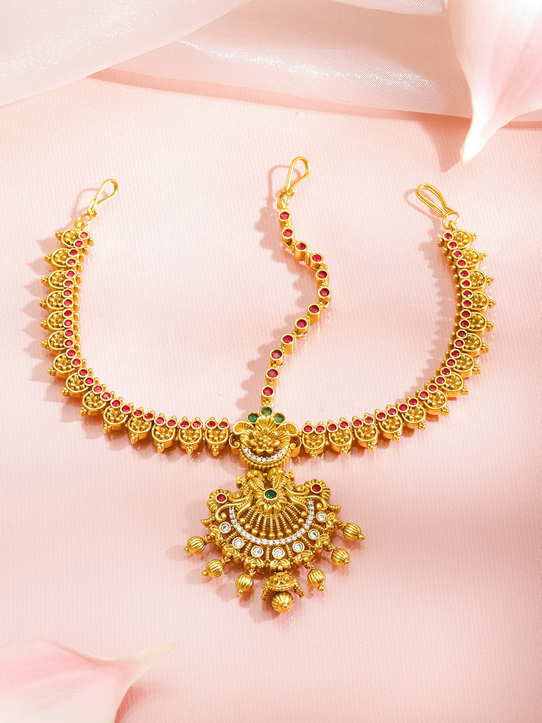 Red Studded Gold Toned Mathapatti フリーサイズ