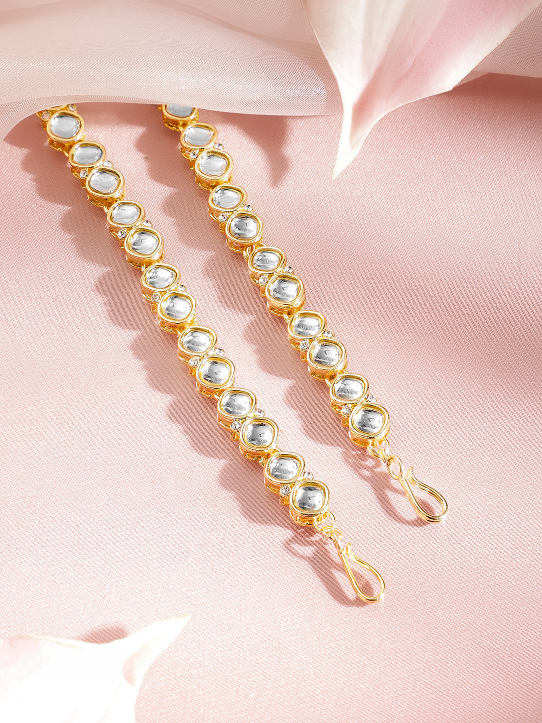 White Studded Gold Toned Kundan Mathapatti フリーサイズ