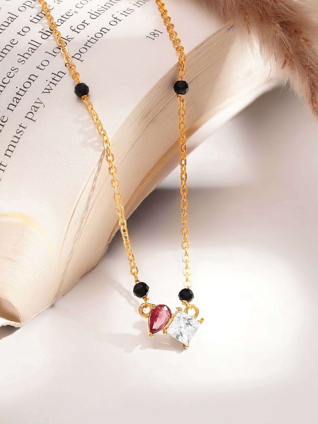【Rubans】 Gold Plated Cubic Zirconia Twin Heart Mangalsutra Necklace｜ゴールドメッキ キュービックジルコニア ツインハート マンガルスートラ ネックレス