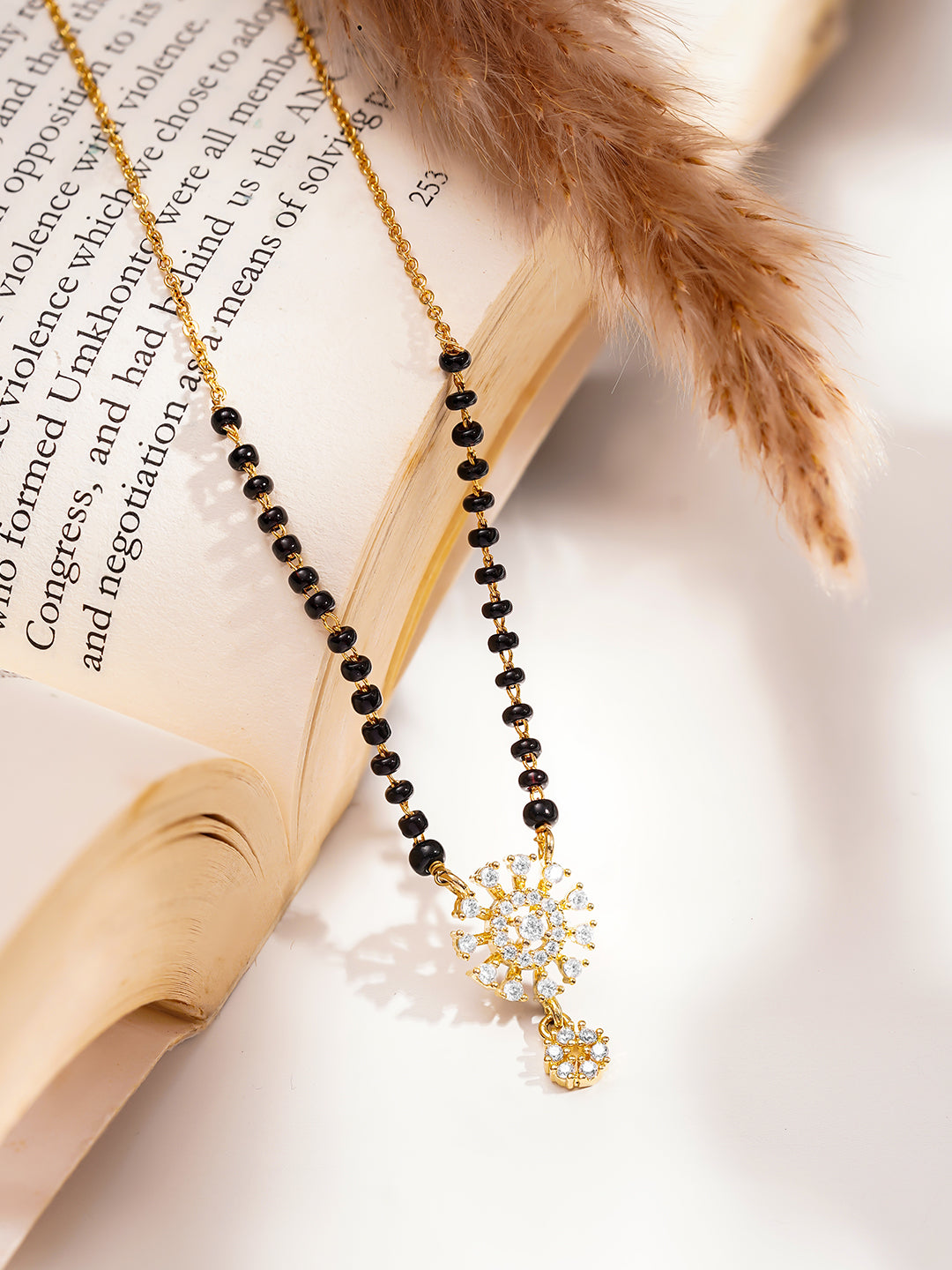 Classic Black Beads American Diamond Mangalsutra フリーサイズ