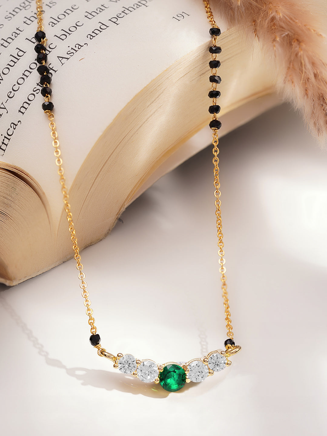 Minimal Gold Emerald Mangalsutra Necklace フリーサイズ