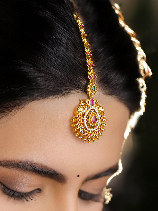 Ruby Pink Studded Gold Toned Maang Tikka フリーサイズ