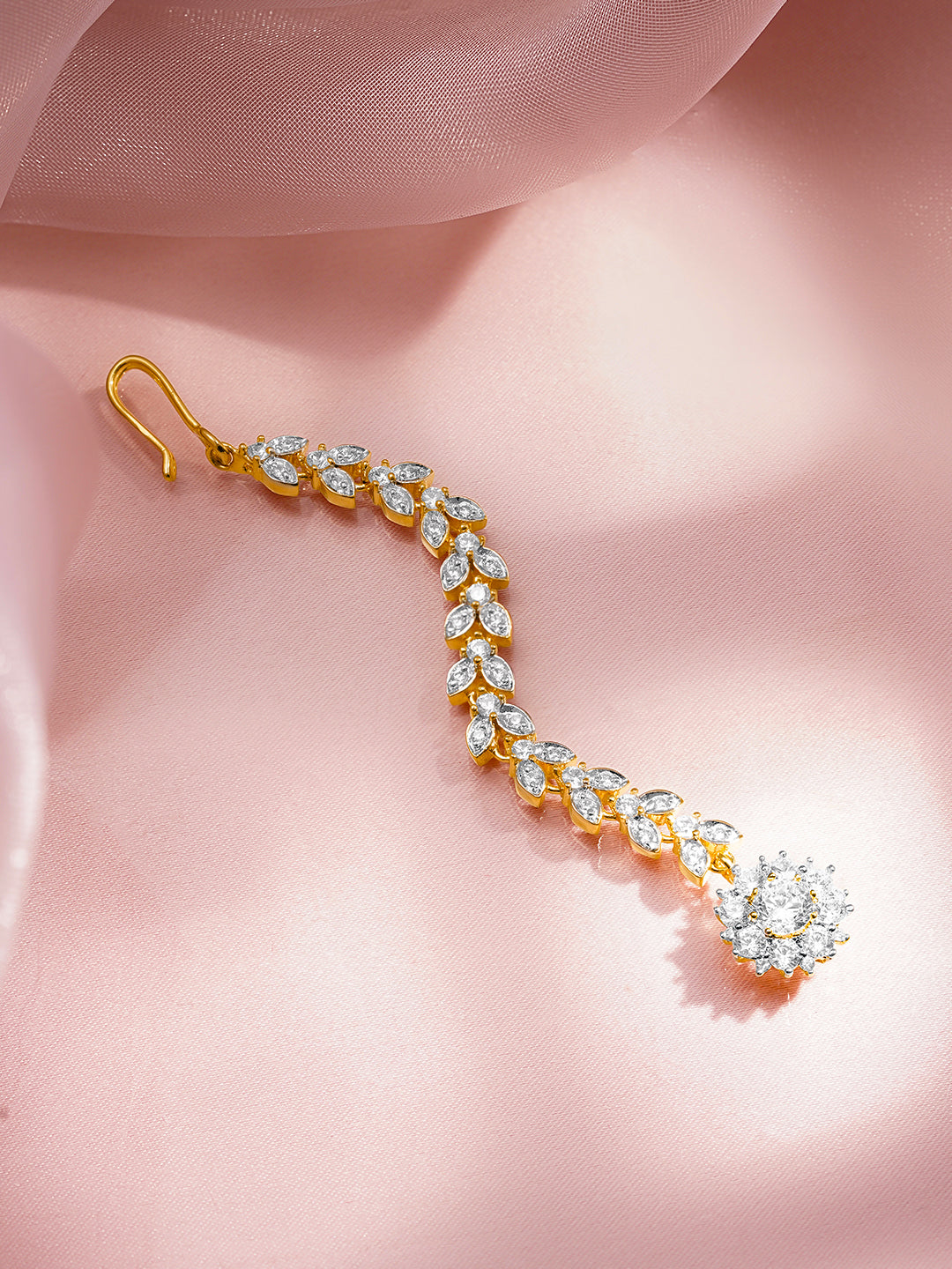 Rubans 18K Gold Plated Brass Cascading Cubic Zirconia Floral Drop Maangtikka フリーサイズ