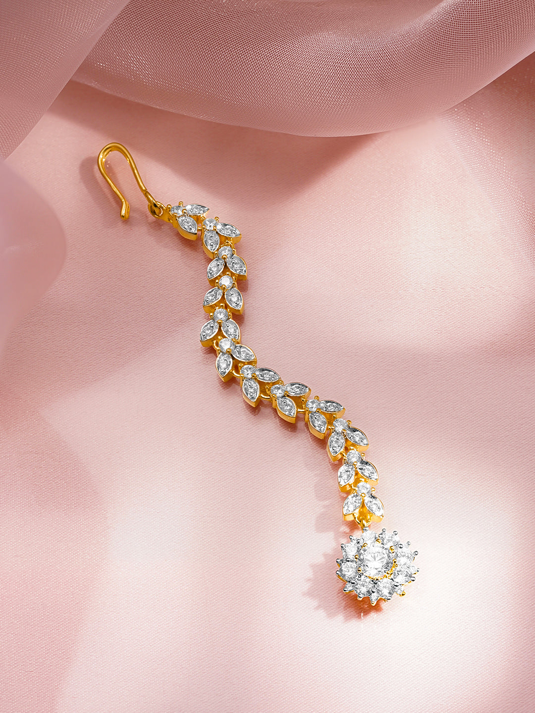 Rubans 18K Gold Plated Brass Cascading Cubic Zirconia Floral Drop Maangtikka フリーサイズ