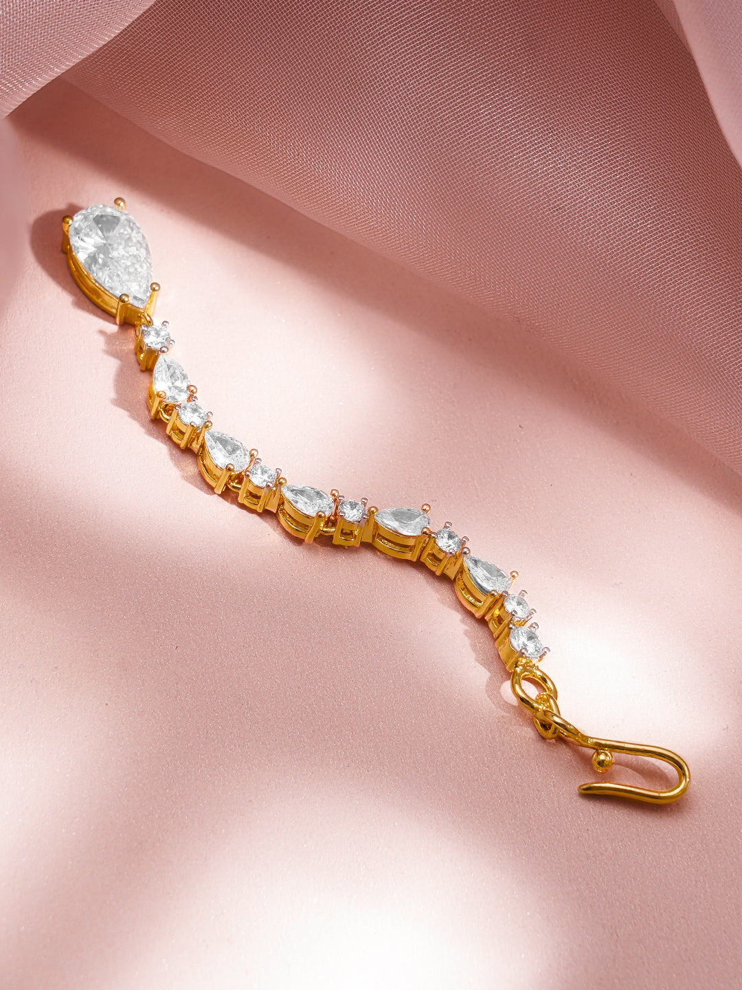 Festive Glow American Diamond Teardrop Maangtikka フリーサイズ