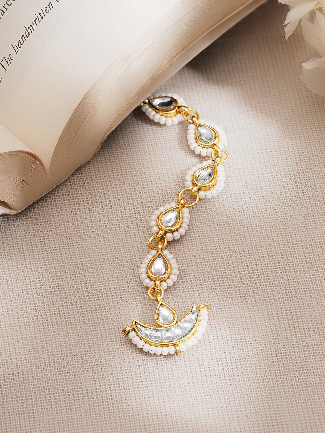 Kundan Pearl Crescent Festive Maangtikka フリーサイズ