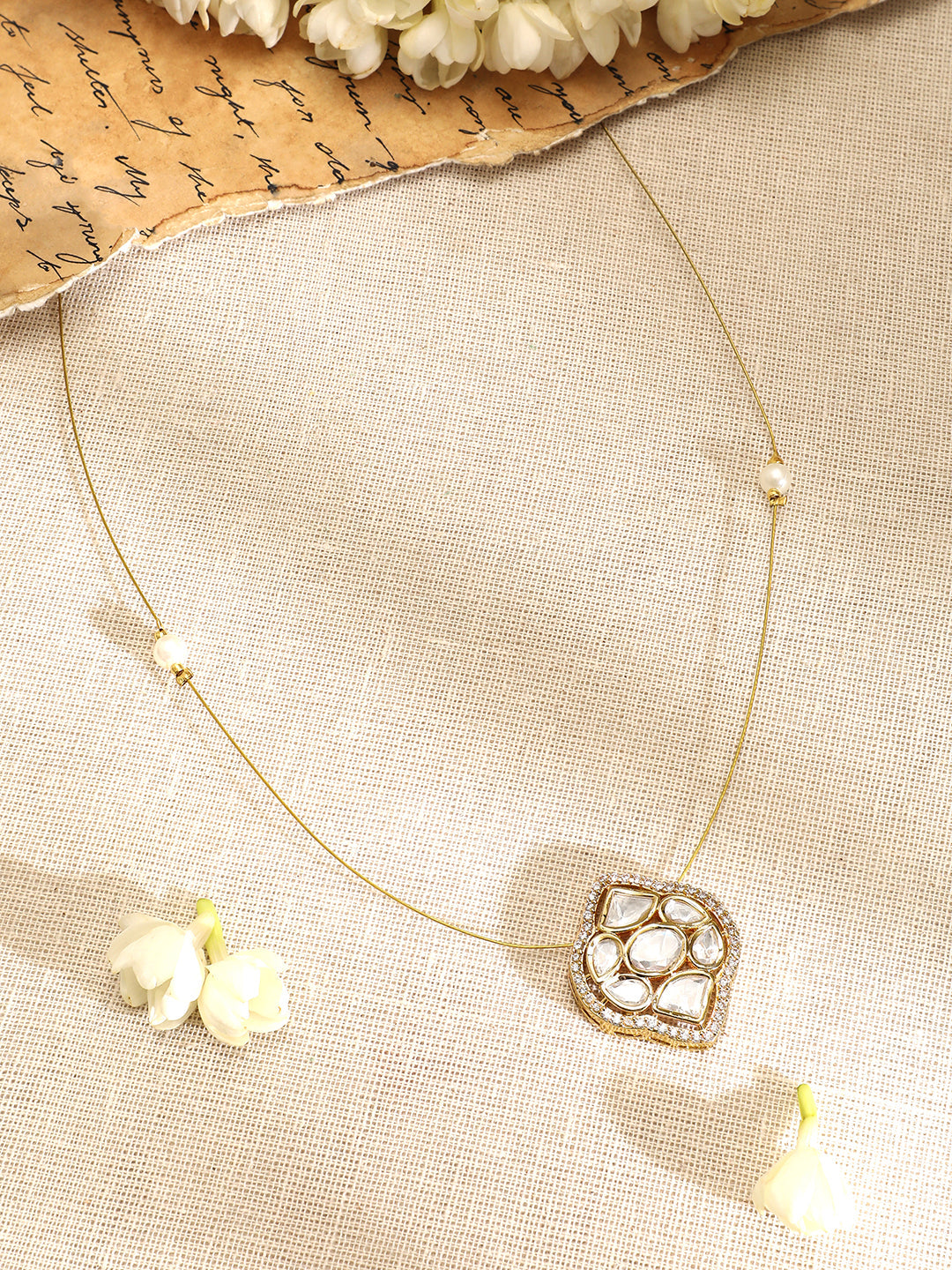 Alluring American Diamond Zirconia & Kundan Studded Pendant Necklace フリーサイズ