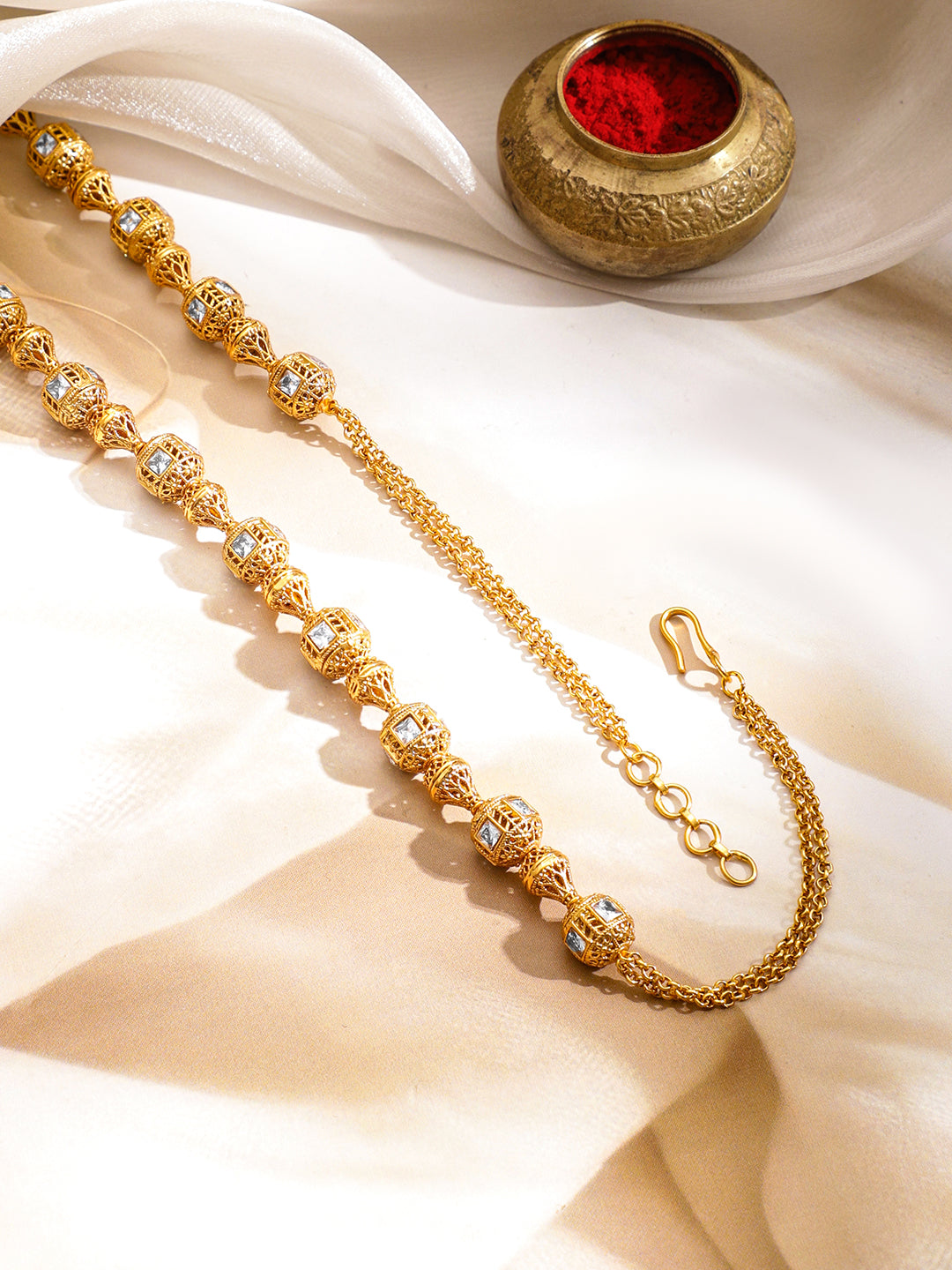 White Studded Traditional Gold Beaded Necklace フリーサイズ